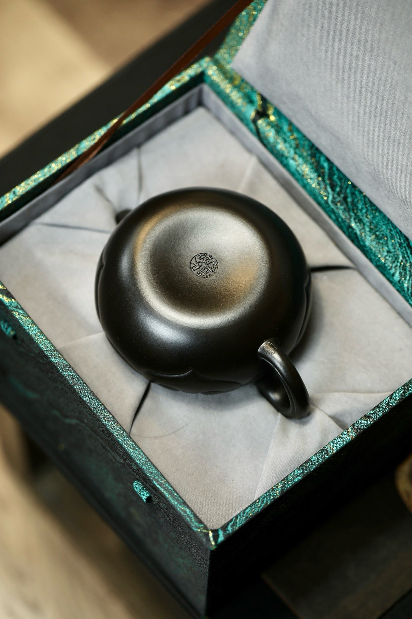 “FangGu Ruyi” pot