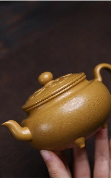 “Ru Yi” pot