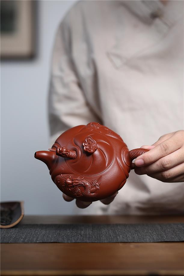 "Yu Hua Long" pot