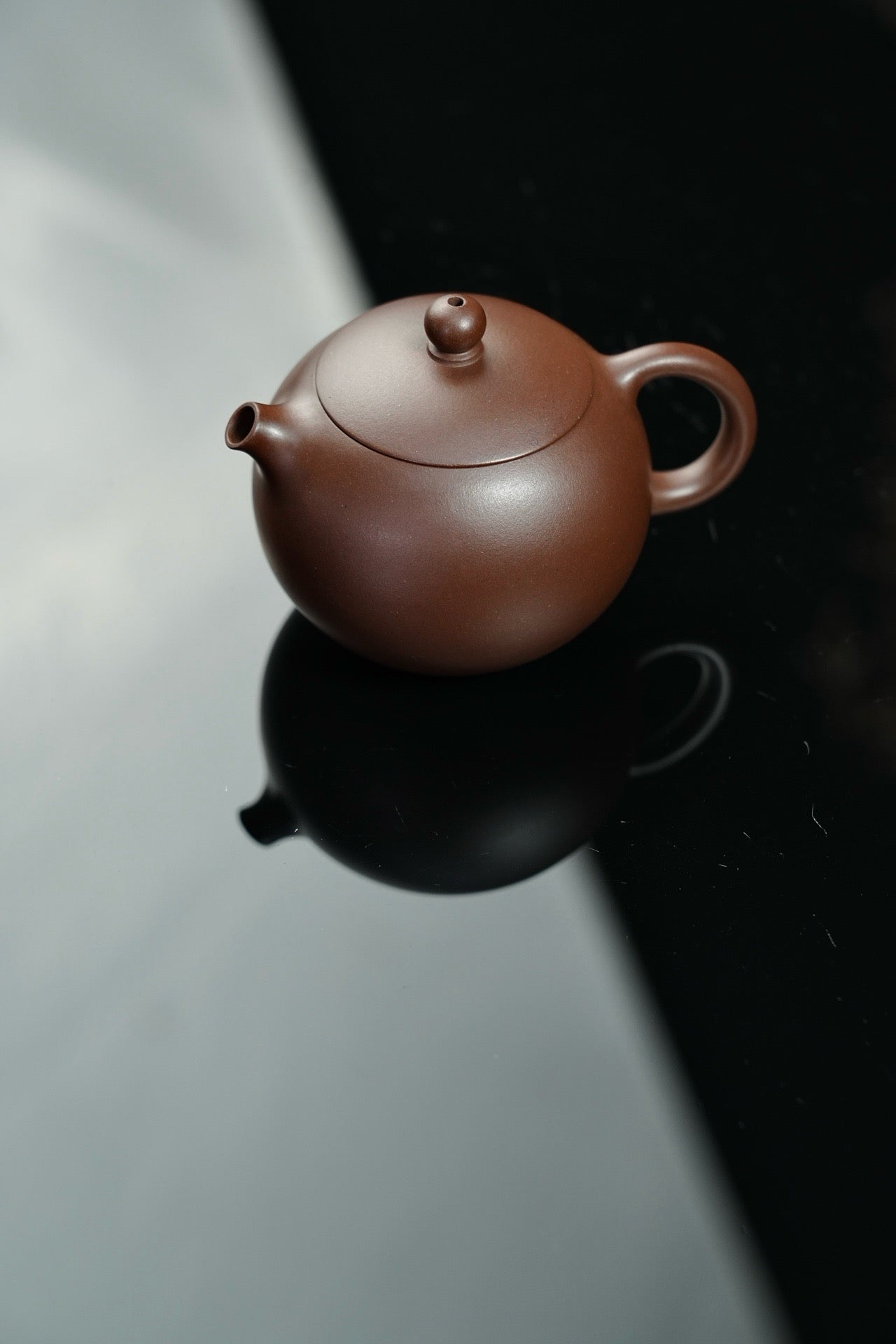 "River Puffer Xi Shi" pot