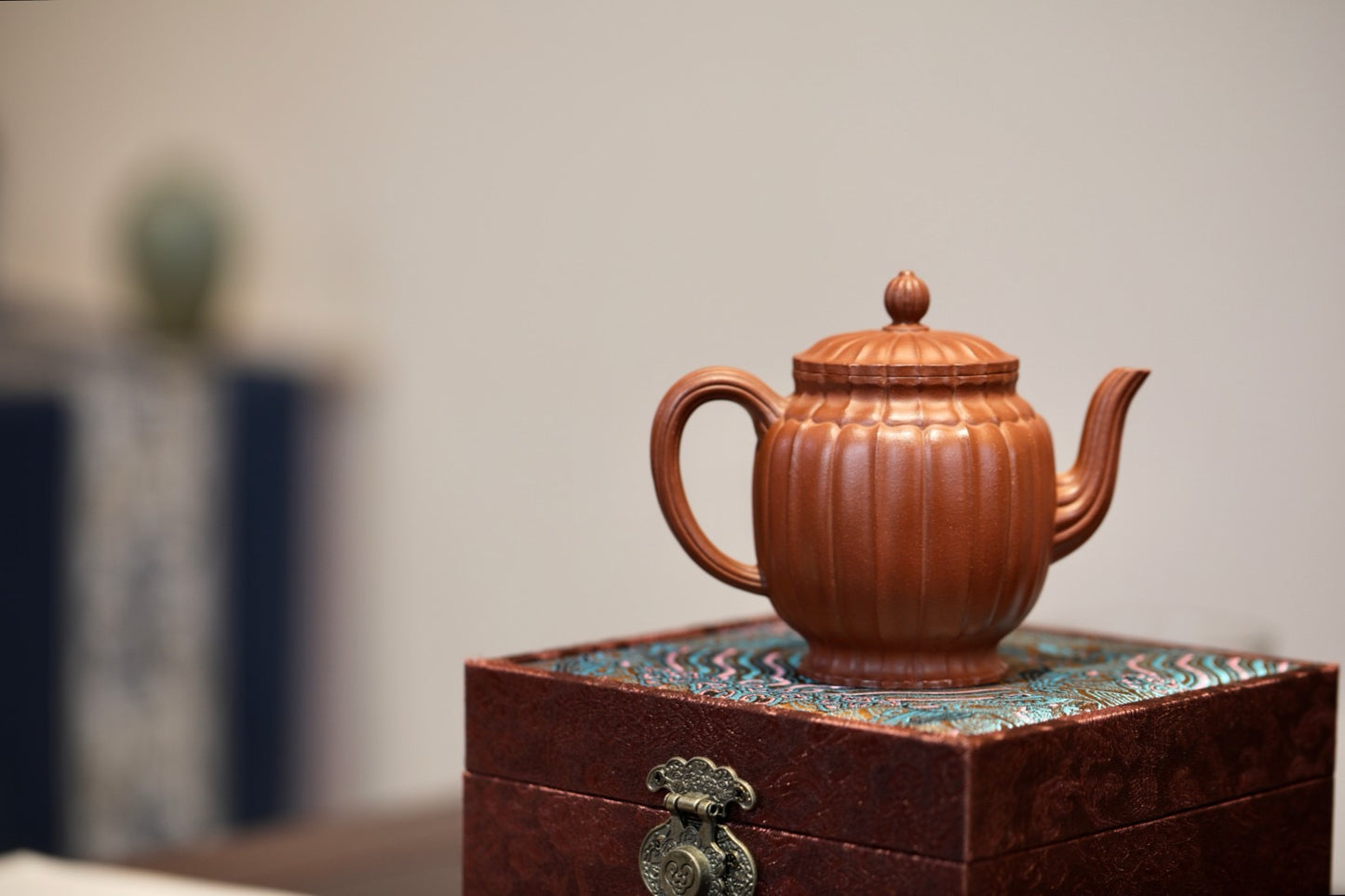 "Ling Hua Palace lantern"pot