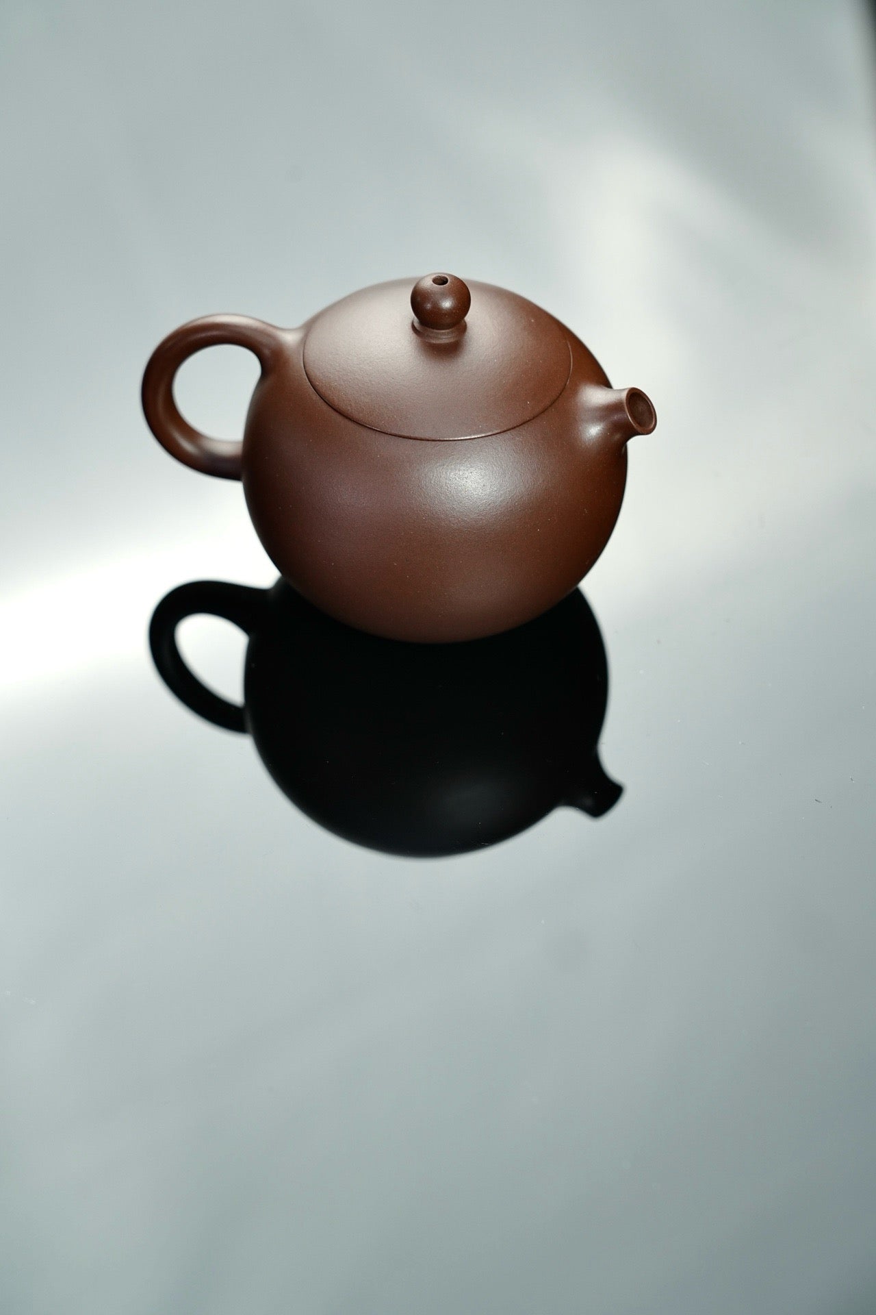 "River Puffer Xi Shi" pot