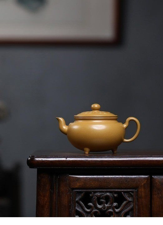 “Ru Yi” pot